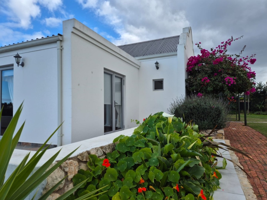 3 Bedroom Property for Sale in Stilbaai Wes Western Cape